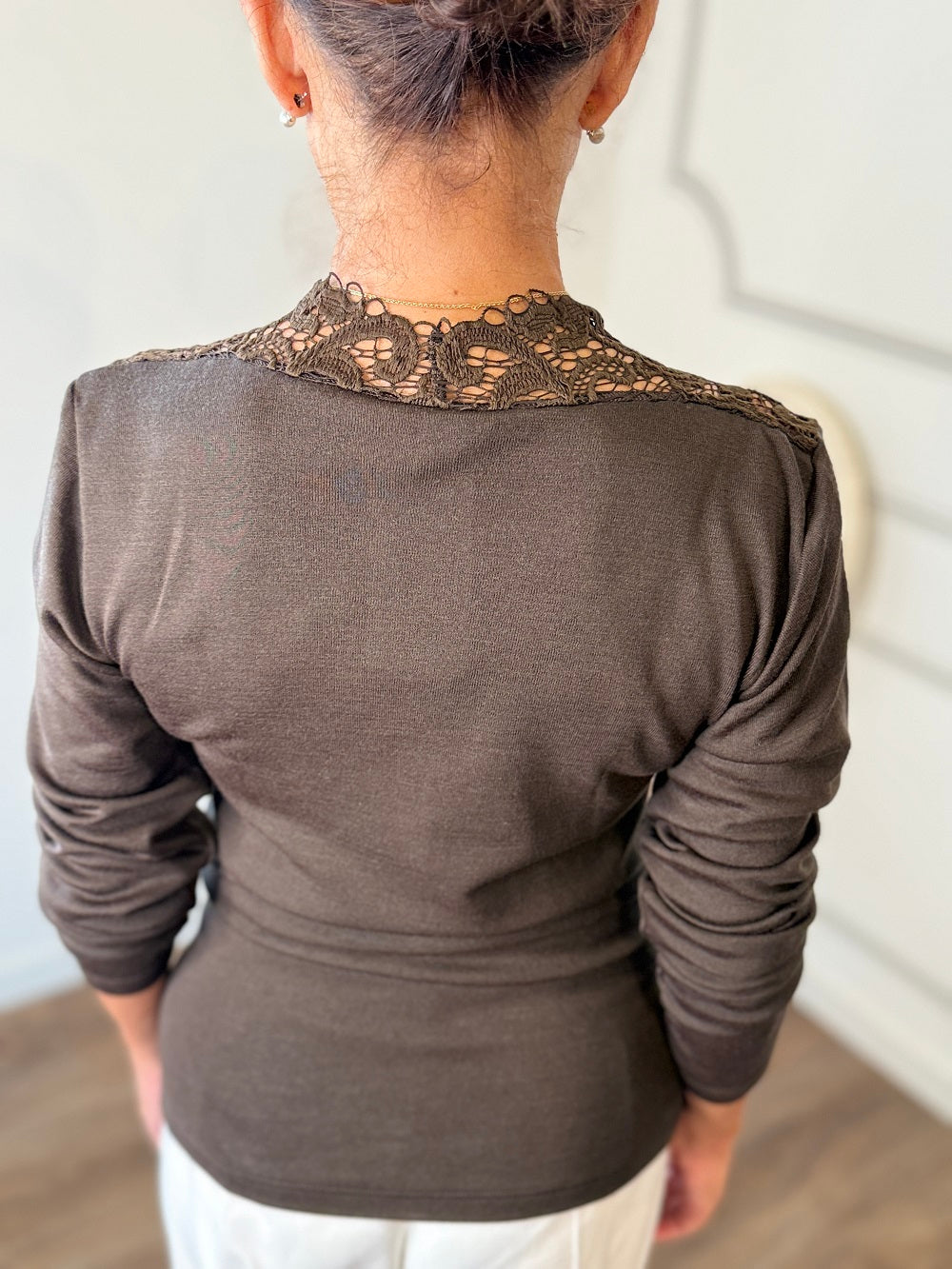 Maglia Manica Lunga Scollo Macrame' 25436